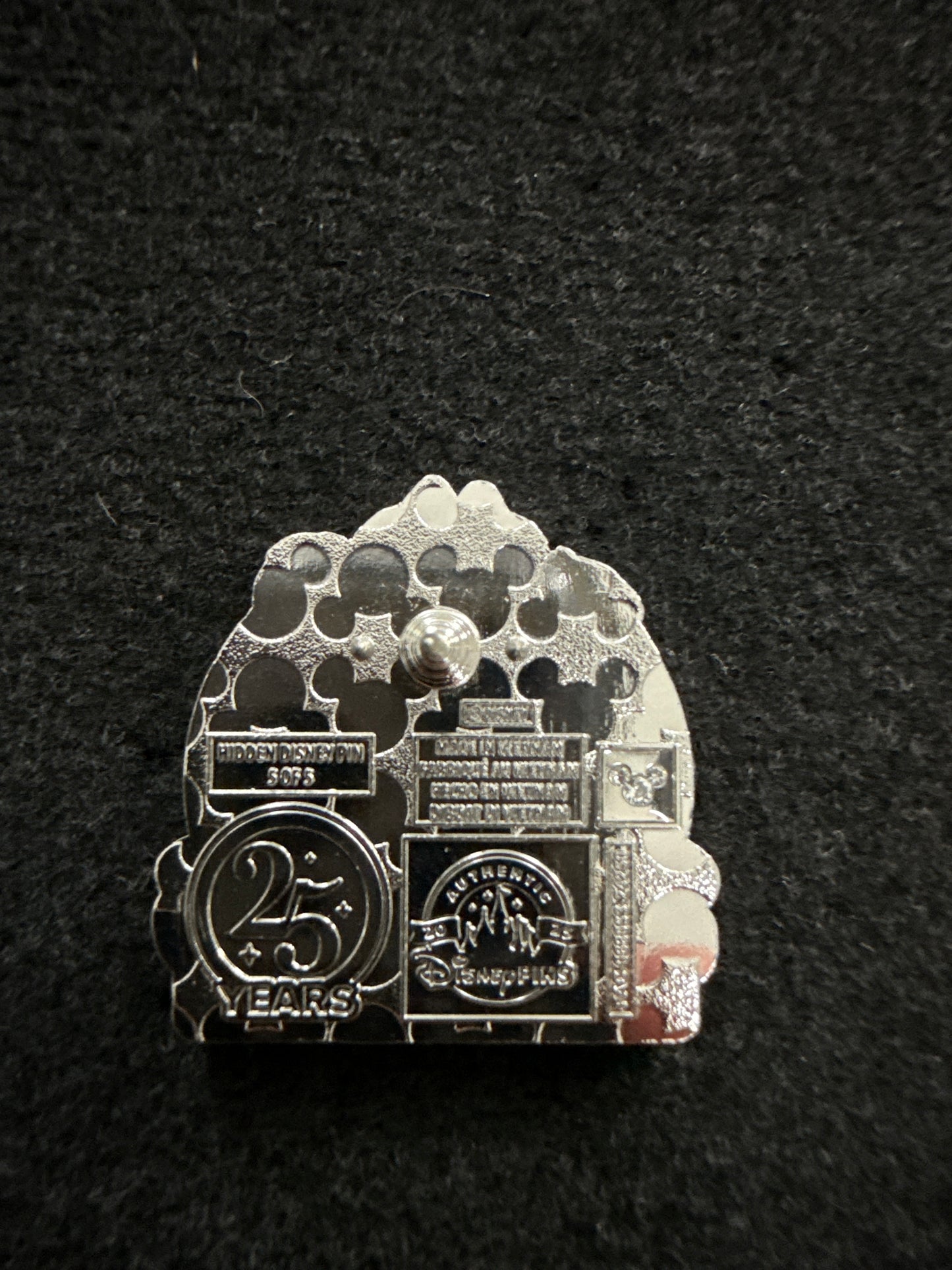 Cheshire Cat - 25 Years of Pin Trading M1