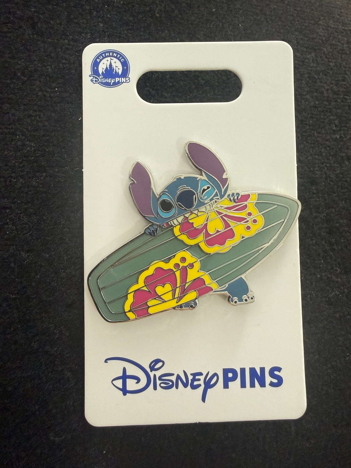 Stitch Biting Surfboard!